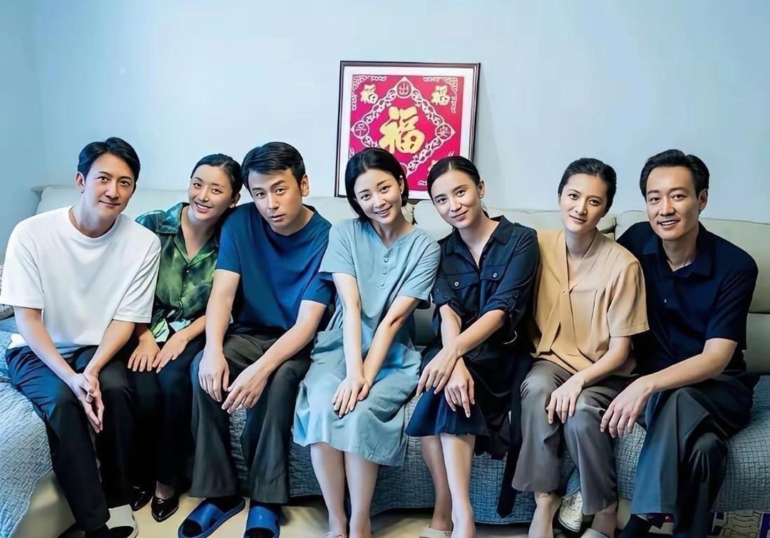 嚯，原来他们年轻时关系这么好哇！