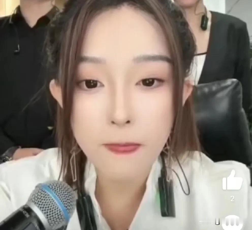 娜美喊话，这辈子靠山山倒，靠人人跑，只能靠自己！娜美