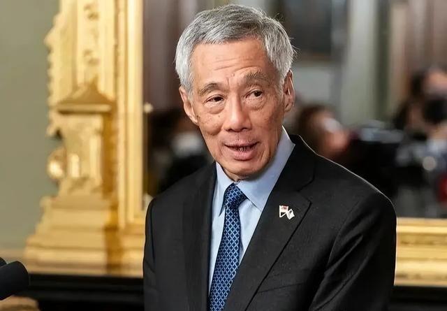 李显龙说的好，新加坡只谈合作不讲情感，既然如此大伙应该平等对待5月22日，新加坡