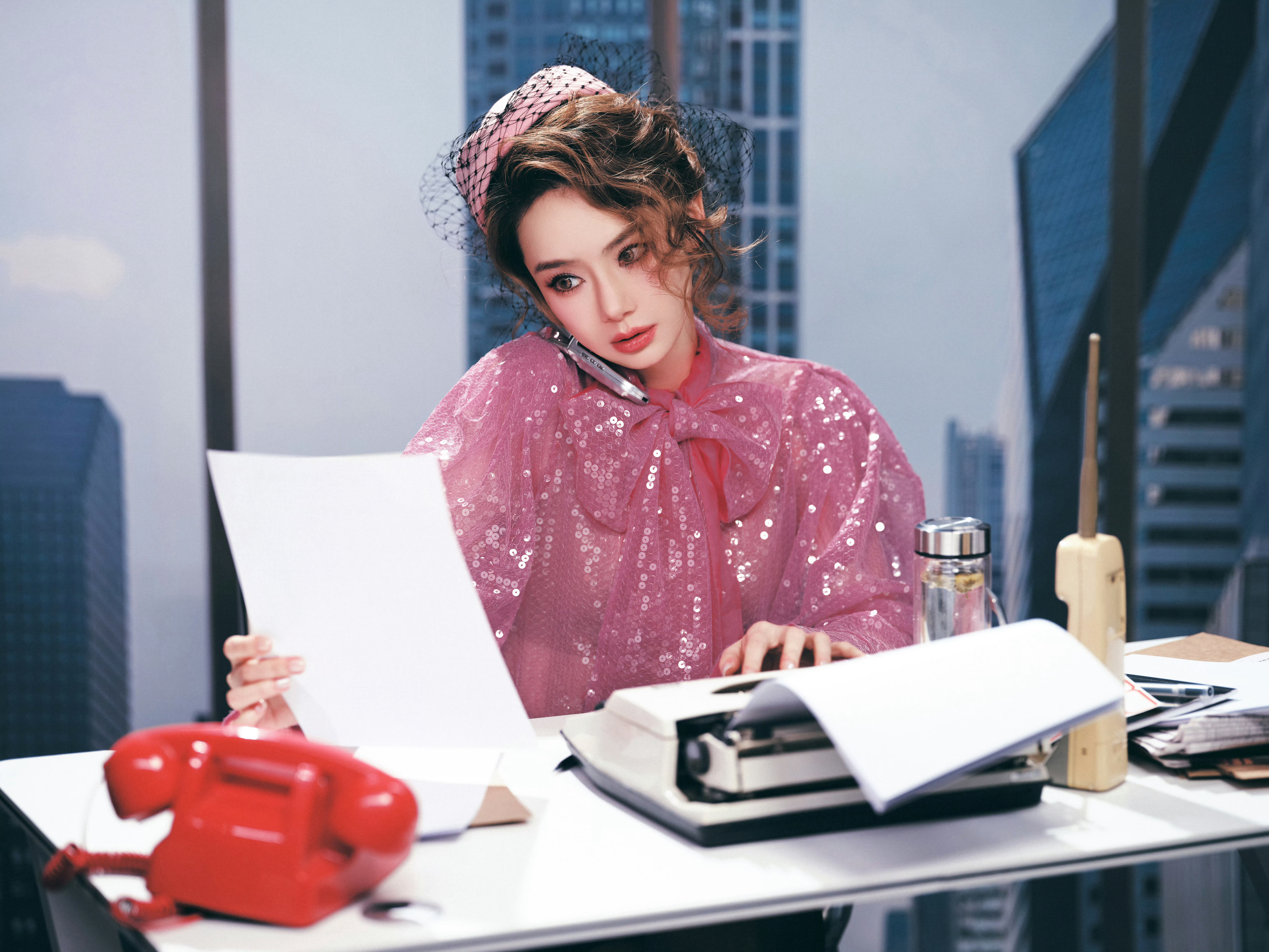 戚薇x最新物料·黑丝美腿