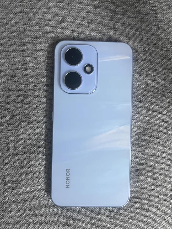 2000档手机也能卷出旗舰体验？荣耀400系列告诉你：中端机皇真的来了！不仅