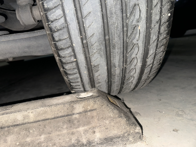 十代半雅阁车主们车子4.2万公里上高速感觉特别滑，尤其是压到高速上修补的路的那