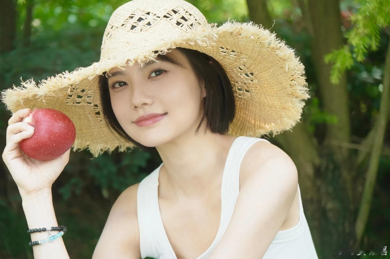 姜姜好鲜活的一组照片[比心]姜珮瑶娱乐