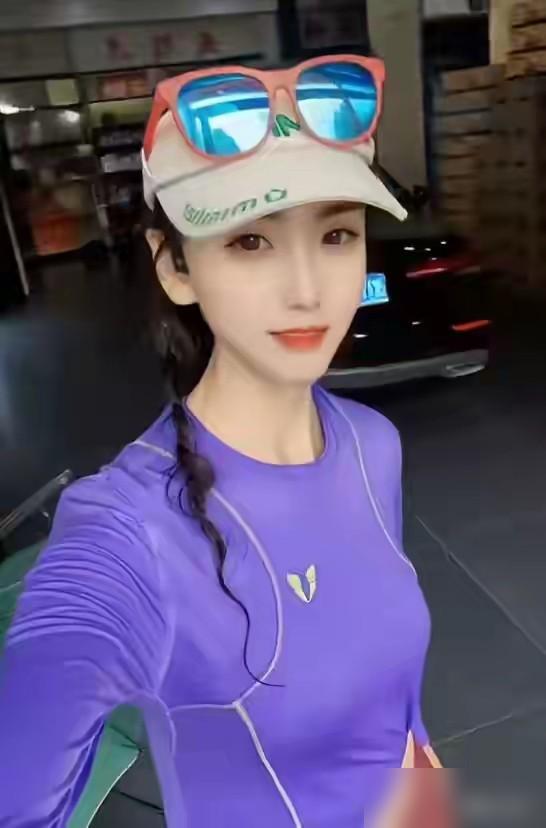 55岁跑友张素梅去世座驾是奔驰，酷爱马拉松我先把事说清楚：这位来自山东的