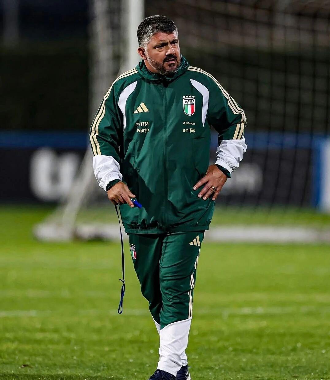 🇮🇹竟然换成绿色的了真丑意大利天生就和蓝色绝配