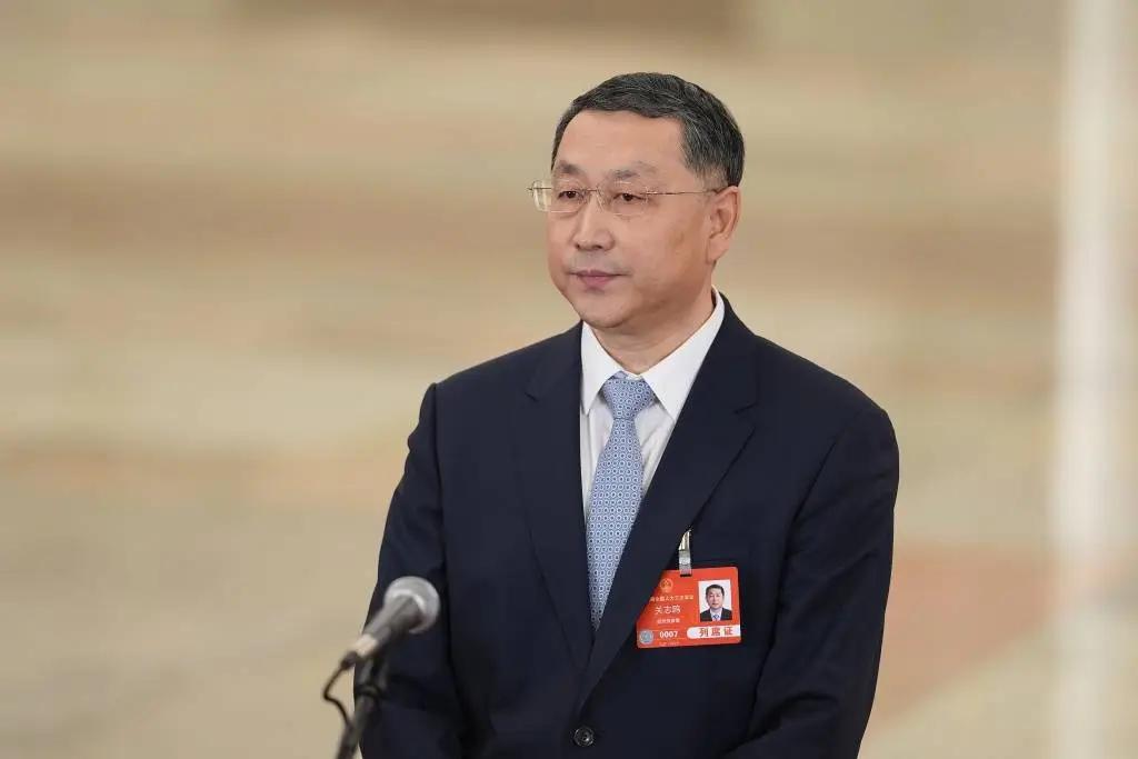 湖北这回是一把手亲自下场抢产业了！10月14日，省委书记关志鸥在武汉当面会见中国