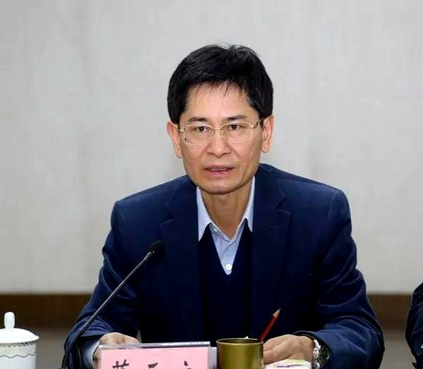 山西金湘军，广西蓝天立，接连被查。一个月内两省部级高官落马，颇有点秋后算账的意味