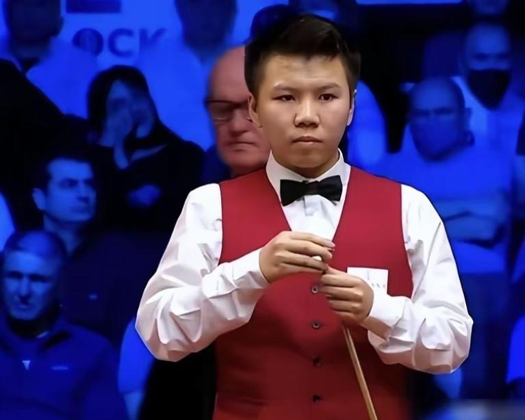 玉山斯诺克公开赛火热开战！赵心童、吴宜泽冲冠在望，国手群雄争锋迎首日较量