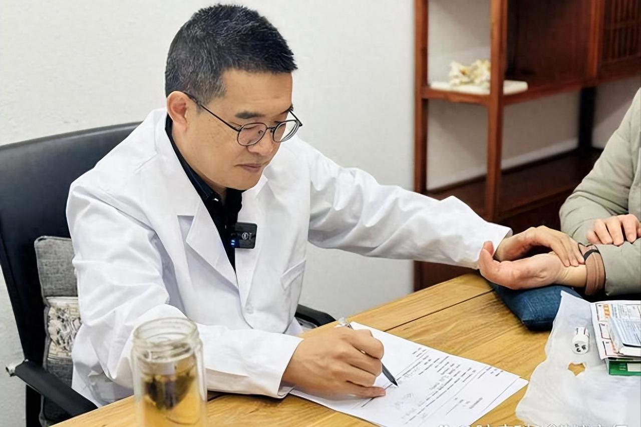 燕麦再次被提名！医生建议：心脏病人吃燕麦，有6个好处，望知悉一听到“燕麦”这