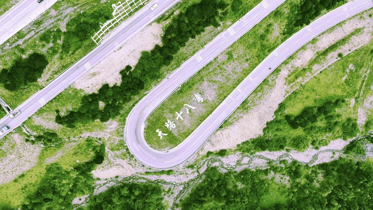 很多人觉得新都桥、稻城亚丁才算川西，其实真正的宝藏都藏在小众穿越路线里。这4个秘