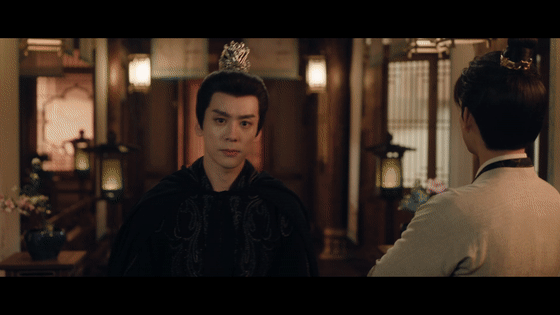 白日提灯情敌打架女主看戏白日提灯陈飞宇演的段胥急得跳脚，晏柯句句扎心，贺思慕看