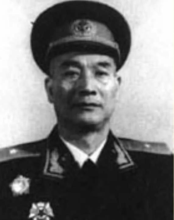 1950年，李治带枪到中南海求见毛主席，向毛主席要3000万，毛主席听完后，当即