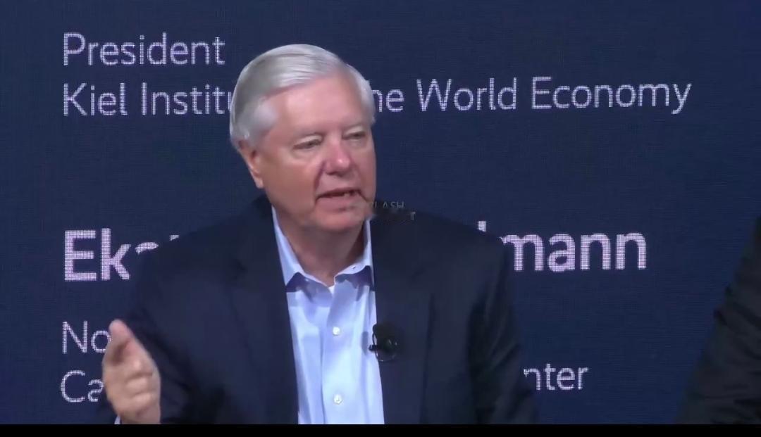 美国共和党籍参议员格雷厄姆今天（北京时间2月14日）在慕安会上喊话欧洲议会：“你