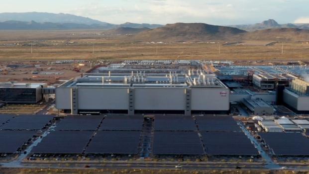 尴尬了！特朗普到现在估计都没缓过神，自己当年费尽心机从中国台湾地区“抢”来的台积