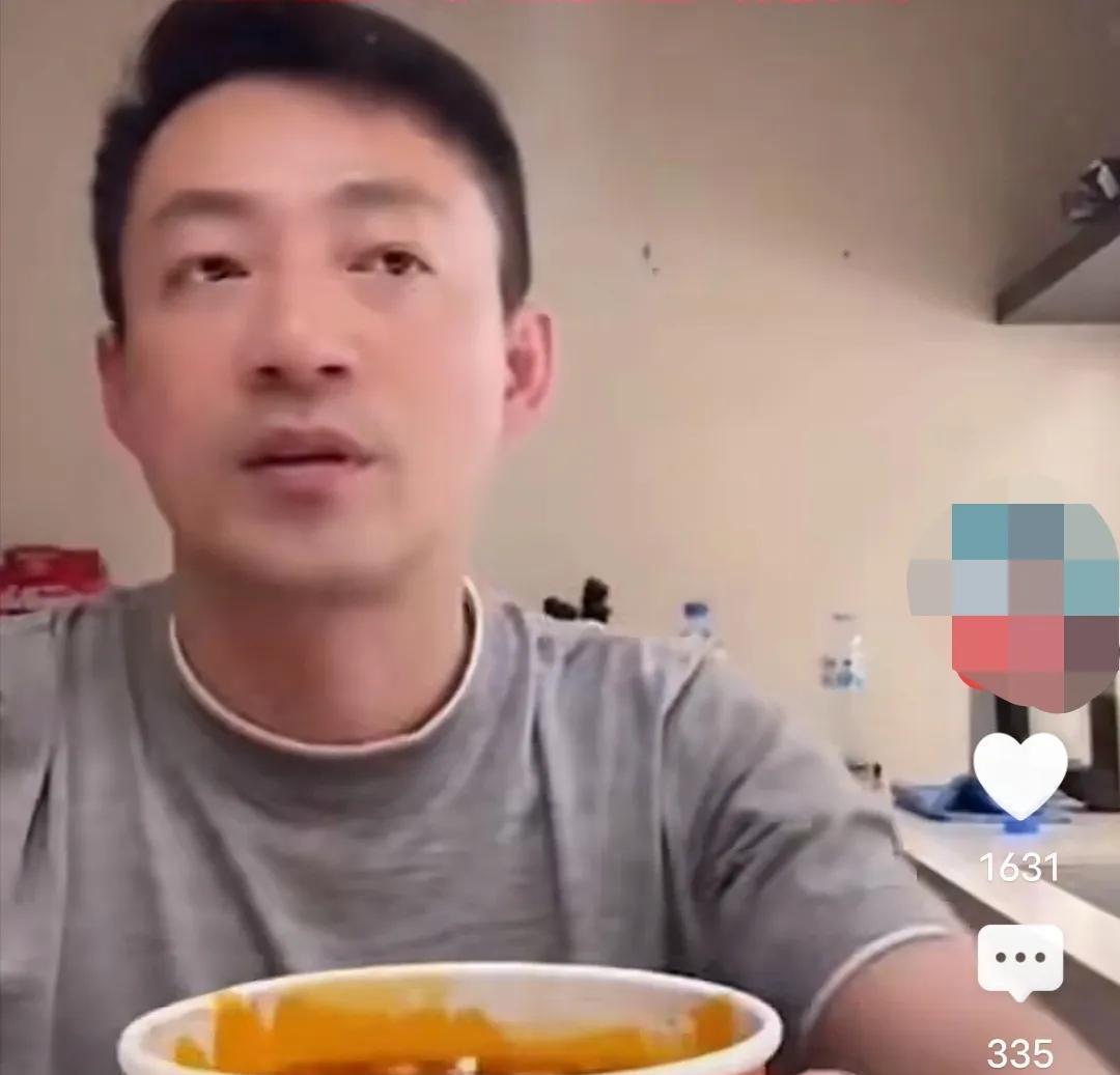 马筱梅能得汪家上下喜欢，是有真本事的。她能在汪小菲深情哭念前妻时，默默陪着汪小菲