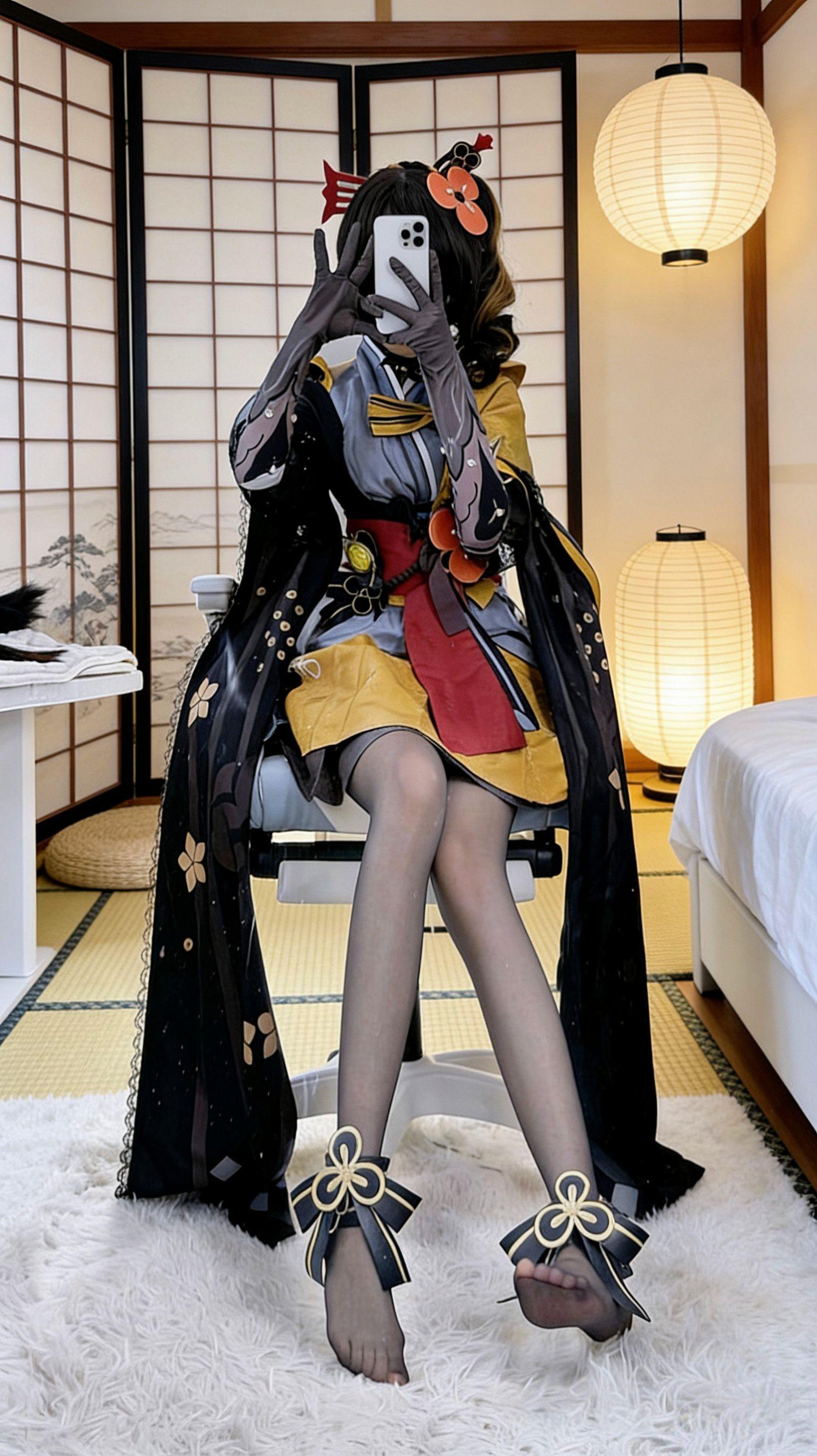 三选一。胡桃cos