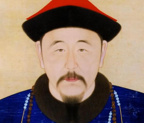 1728年，她为乾隆生下第一个儿子。到死那天，她连个侧福晋的名分都没拿到。1