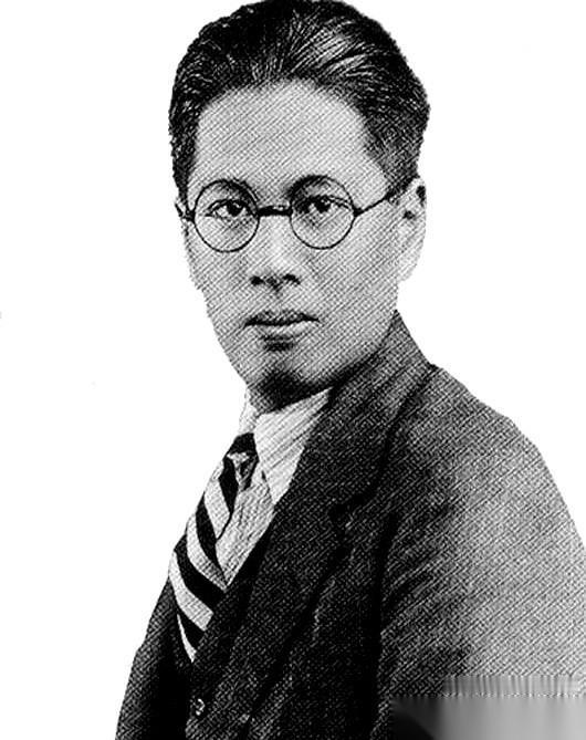 抗战胜利后的上海，盛家老宅。满屋子人声鼎沸，财政部长宋子文一进来，敬酒的、递名