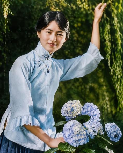 红颜薄命，林徽因代表的是时代的进步，梁思成的第二任妻子是林洙是受限于时代眼界狭窄
