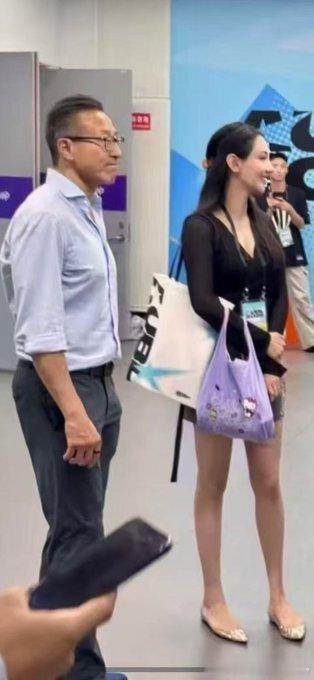 额，眼光有点差啊！