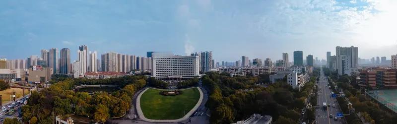 彻底留在外地没回北京的5所高校：-中国科学技术大学，现在安徽省合肥市发展起