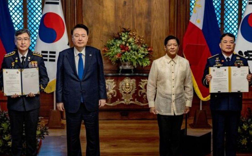 韩国总统前总统尹锡悦一年前访问菲律宾，和菲律宾总统小马科斯签署合作协议。不到一年
