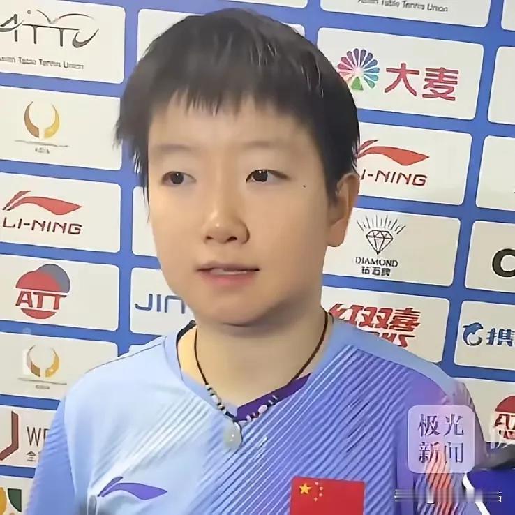 看孙颖莎打巴特拉，真的越看越心惊！不是因为胜负悬念，而是她把一场硬仗打成教