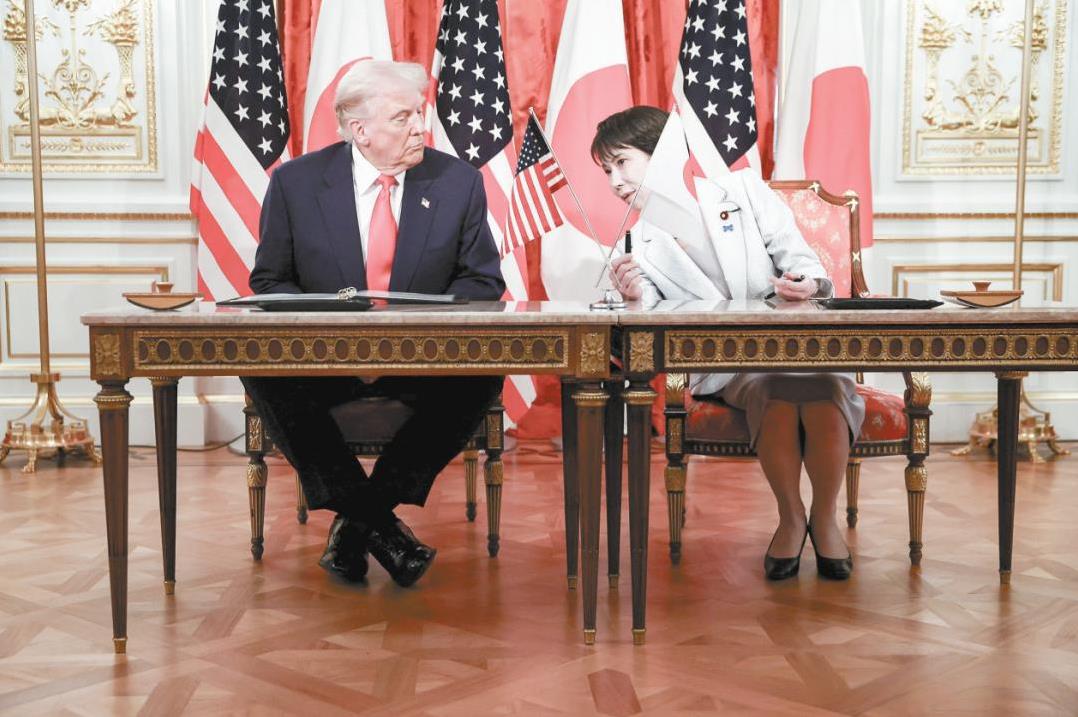 细节决定成败,高市早苗不仅懂得如何迎合美国总统,人家在细节方面,也把握的很好!当