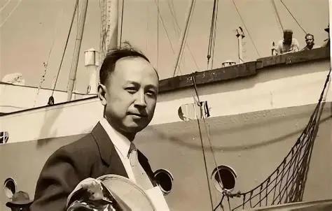 1960年3月，周恩来正在主持军委会议。聂荣臻递来一张密电，说了一句话后，周恩来