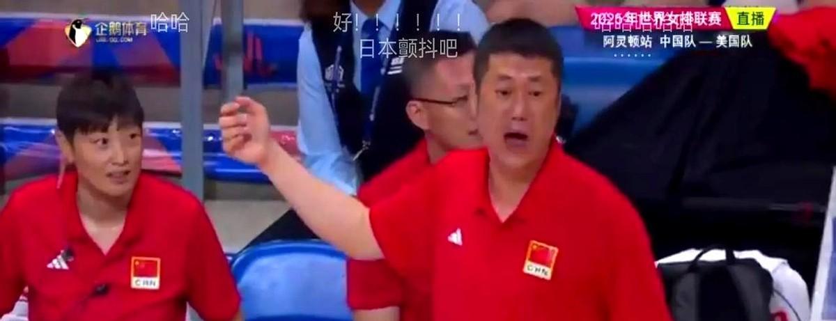 今晚8点生死战！中国00后女排在波兰主场被万人嘘。吴梦洁带伤归队，扣球时速过