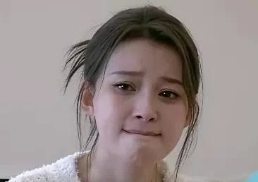 孙怡真是一手好牌打得稀烂啊，本来和董子健离婚了，网友都说她状态越来越好，真是“大