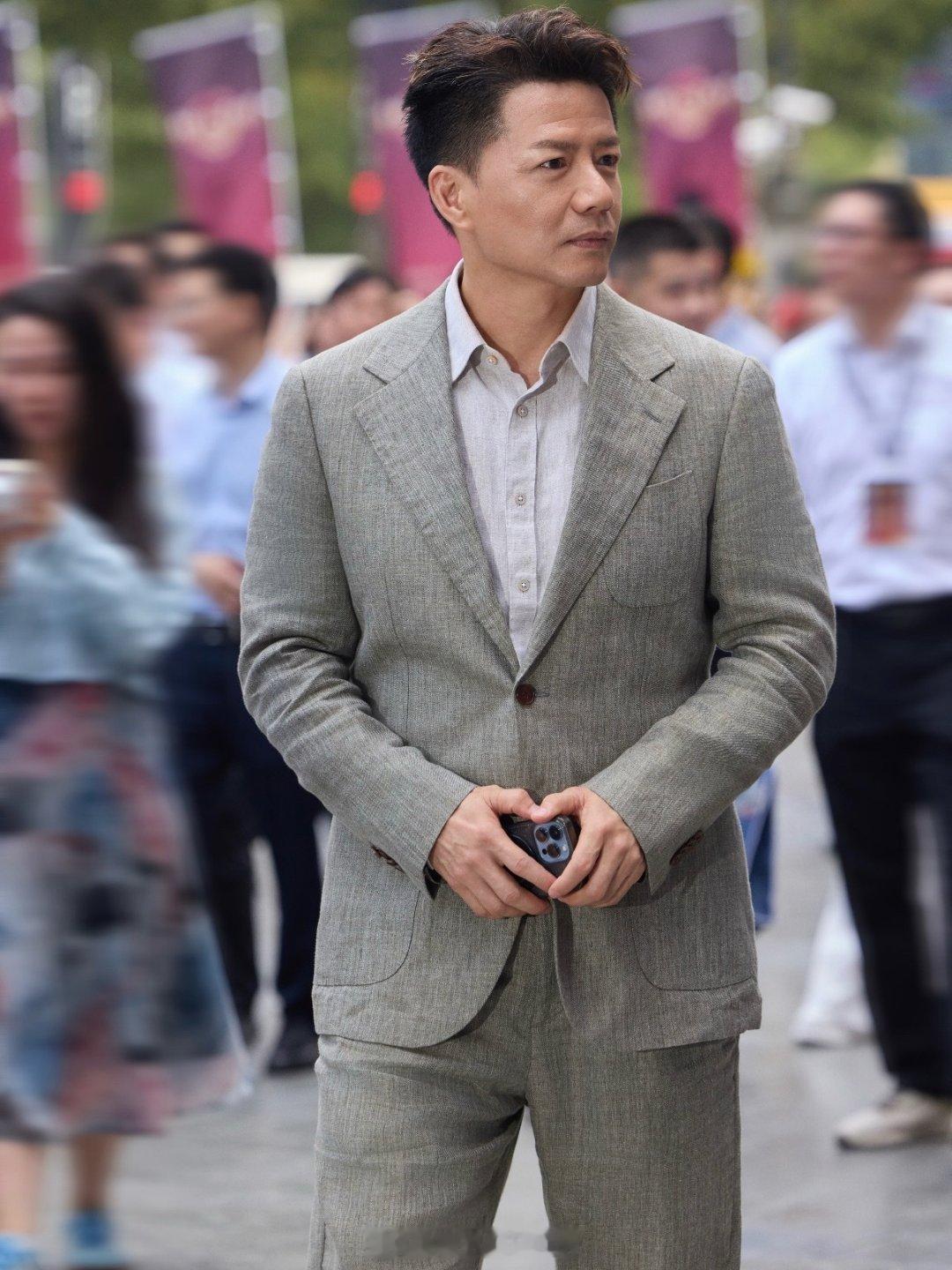 段奕宏嘴唇越老越薄是谁发现的啊段奕宏嘴唇越来越薄，但也还是很有男人味