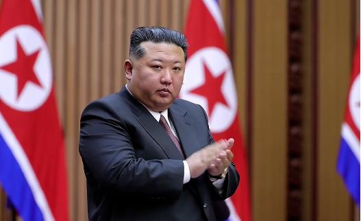 就在刚刚，金正恩做出前所未有重大决定，发出严厉警告。据朝鲜官方媒体今天（3