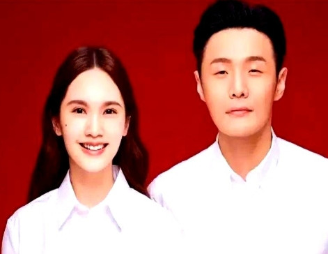 当年陈晓陈妍希的结婚照甜到全网蛀牙，两张脸恨不得用502黏在一起的笑容，现在看还