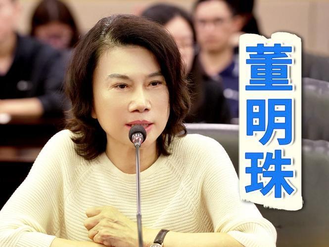 央视破例为董明珠延时！一分钟发言封神，这格局谁看了不竖大拇指？央视直播的一