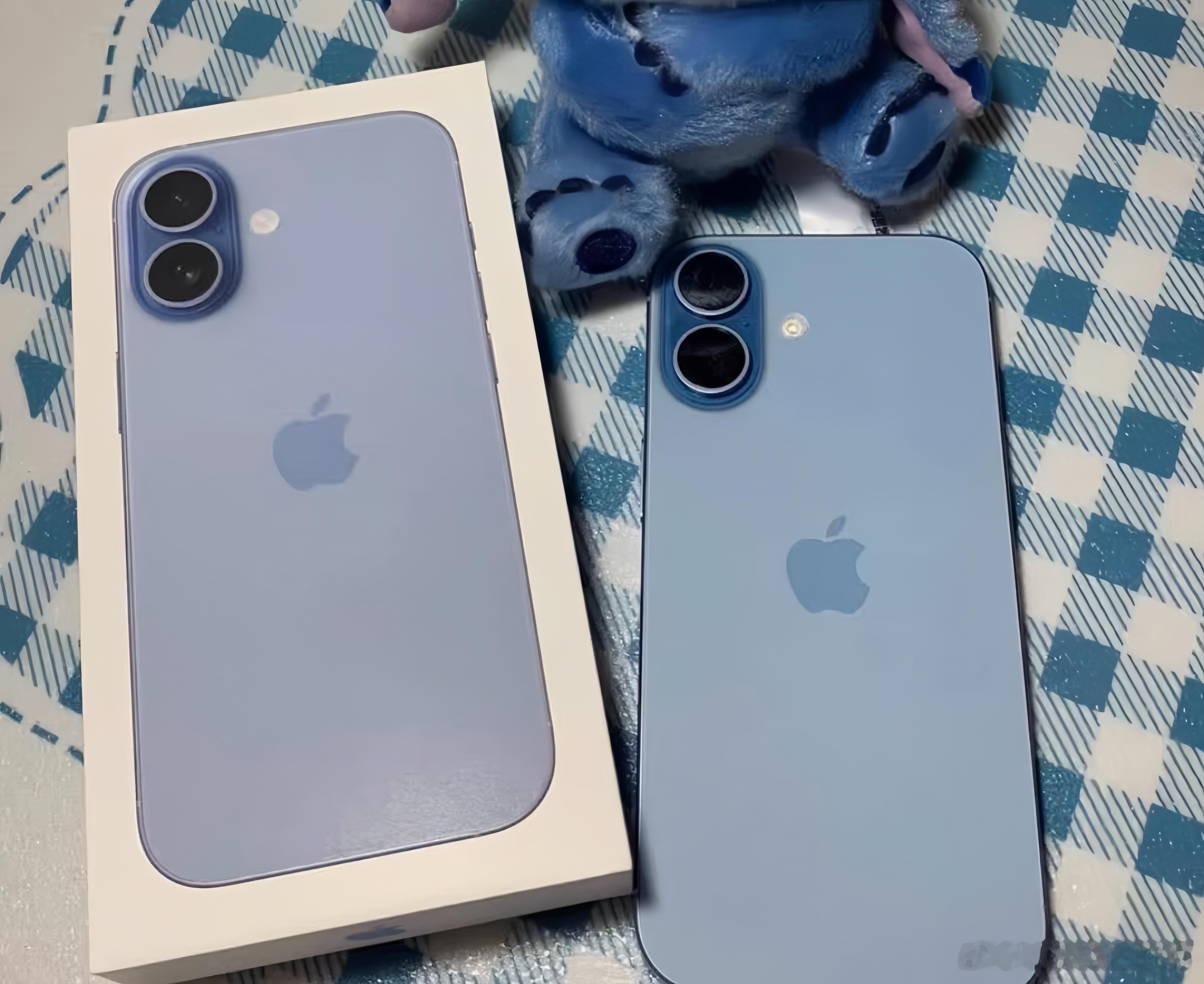 海南人民是真幸福,朋友路过那只花了4700淘回来的iPhone17,直接把之前