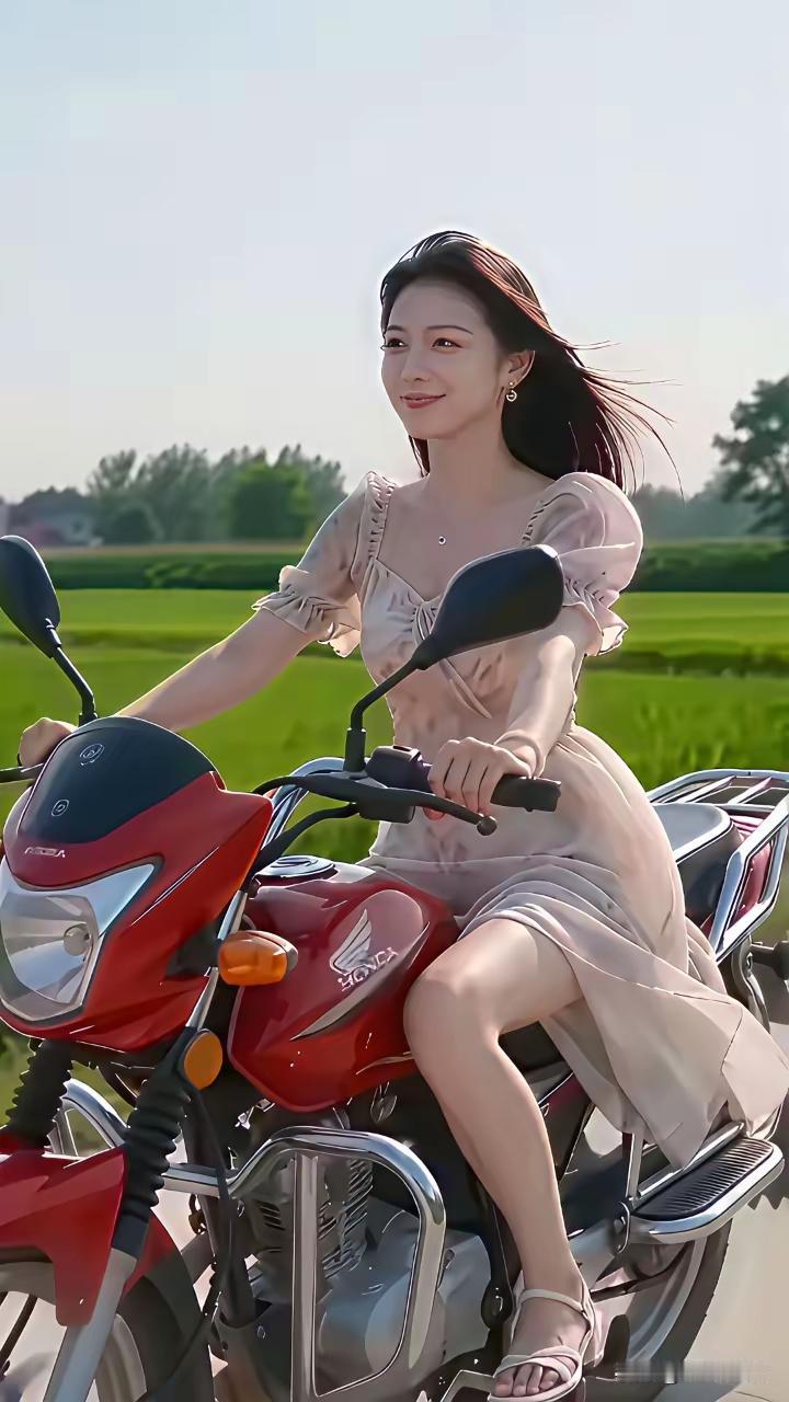 昔日大美女，绝对了不起。骑上摩托车，一日行千里。