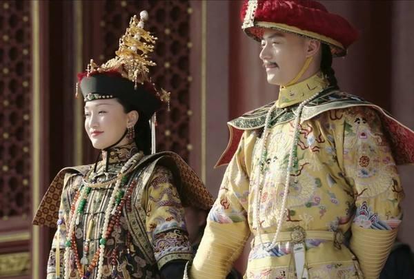 1766年，乾隆正在木兰围场狩猎，听到皇后去世，他没有表现出一丝悲伤，不仅没回宫