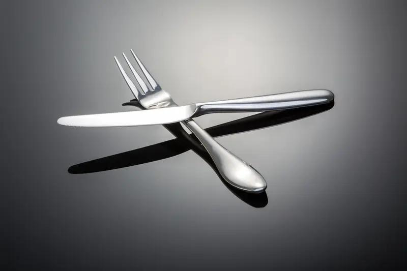 3月17日，河南商丘一家餐厅火了，不过这火得有点闹心。餐厅经营近10年，门口有免