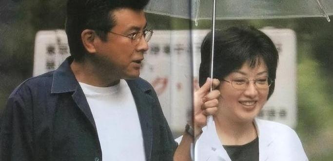 结婚四十多年，两口子在家基本不聊天，你敢信？这是三浦友和自己说的。他和山口百惠