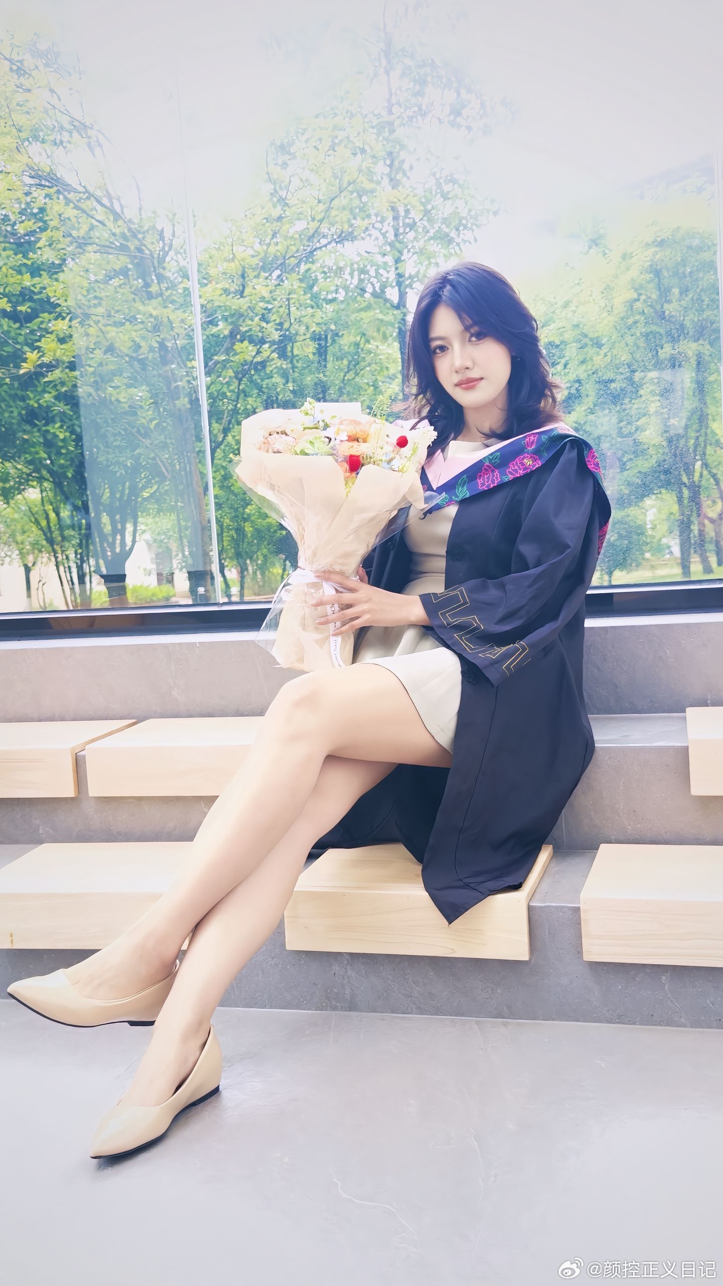 轻熟女神范儿毕业季
