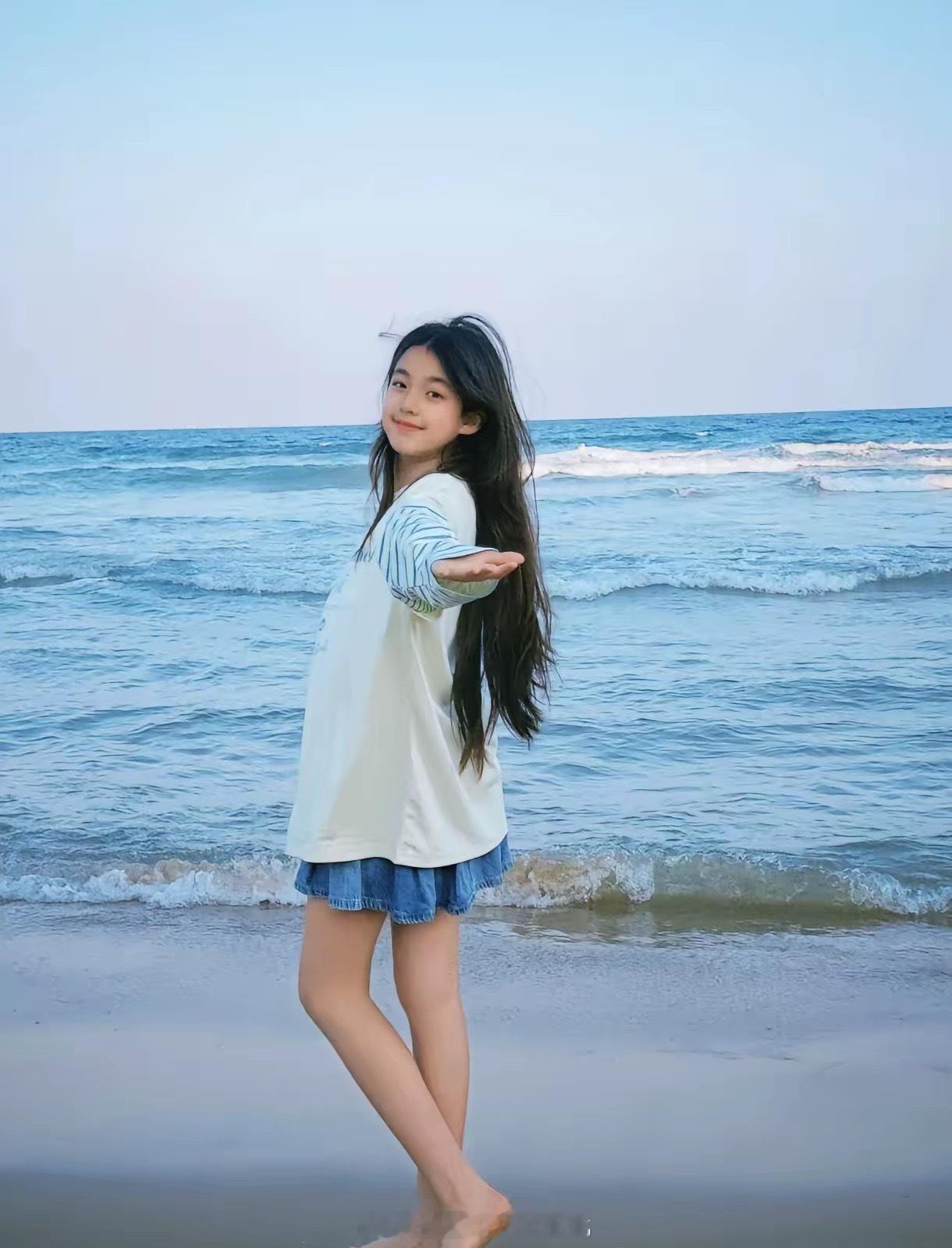 感觉刘畊宏的女儿小泡芙也很有明星脸，从小美到大，难怪爸爸去哪儿的时候，陈小春秒变