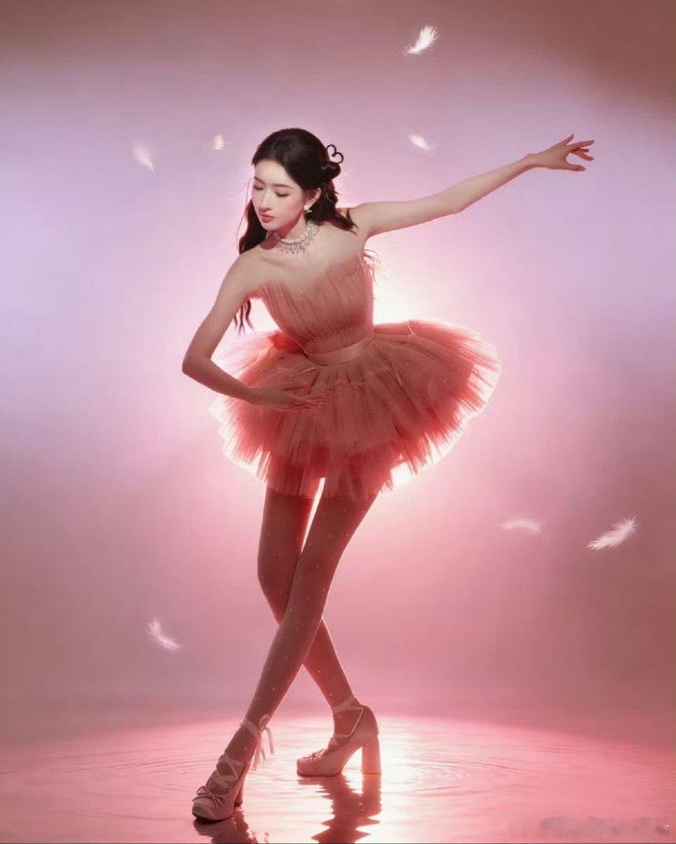 王玉雯腿好长这腿逆天了，简直就是一个粉色天鹅🦢