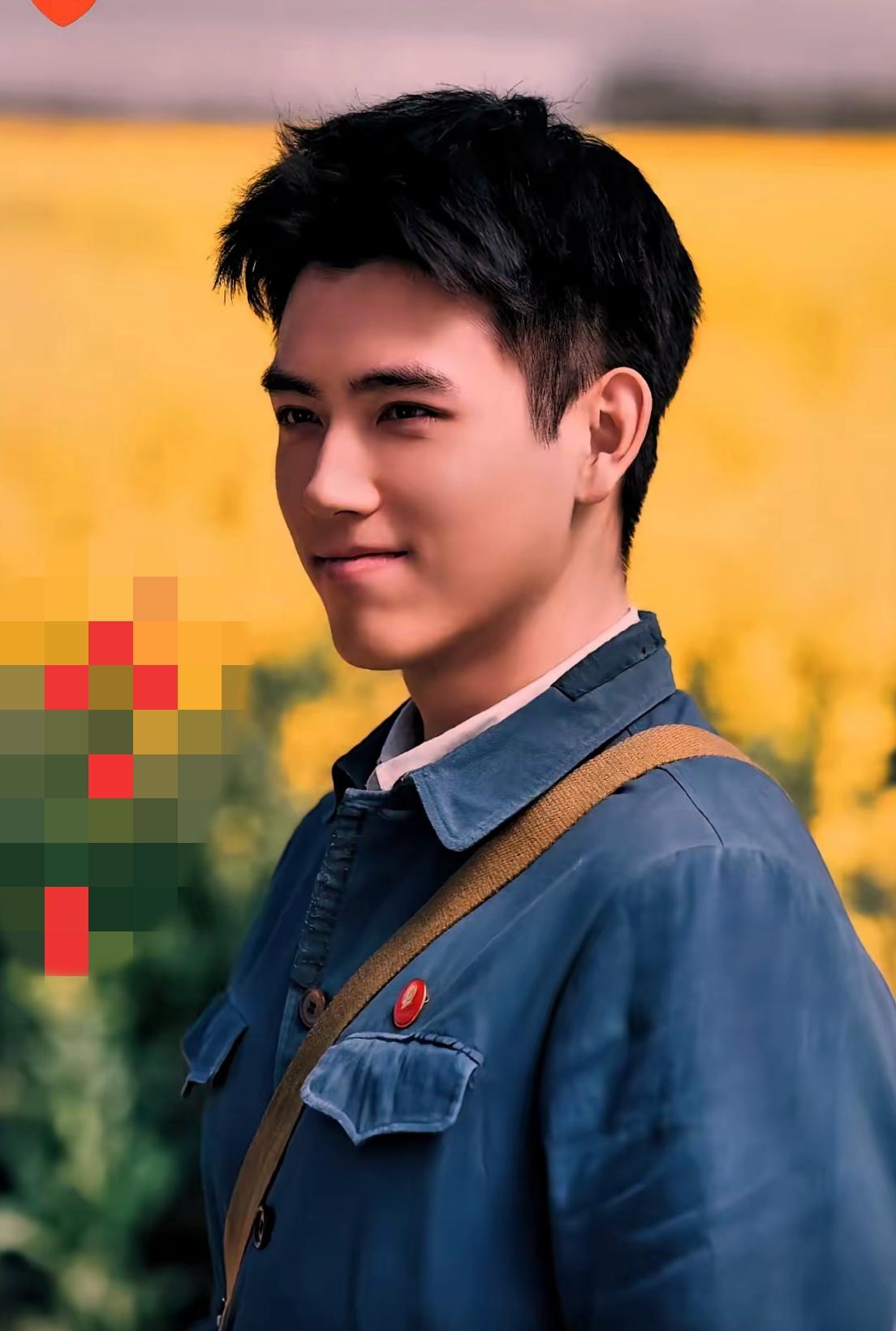 陈凯歌估计想破头都没想明白，自己砸了10几亿，请大牌作配，都没捧起来的亲儿子陈