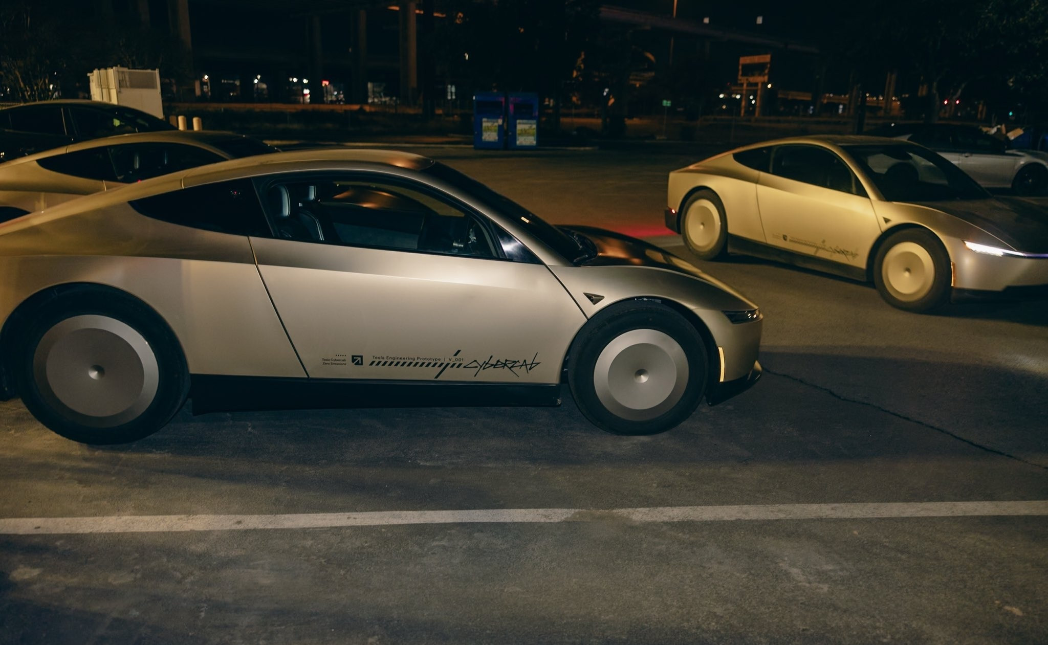 特斯拉美国开始推送FSDV14.34月8日消息，特斯拉已正式在美国开始推送FS