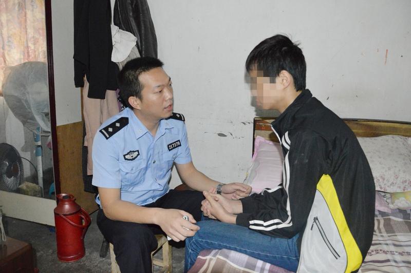 25岁小伙小乐的遭遇太让人心寒了。他大学毕业后到无锡工作，入职一家口腔医疗器械公