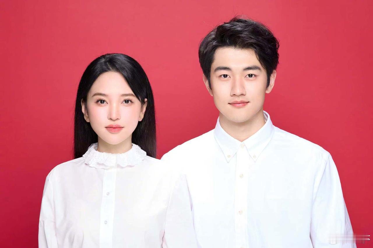 金莎：介绍一下我的老公！醒过来就看到这么帅的玉面老公，就觉得太哇了我的人生～昨晚