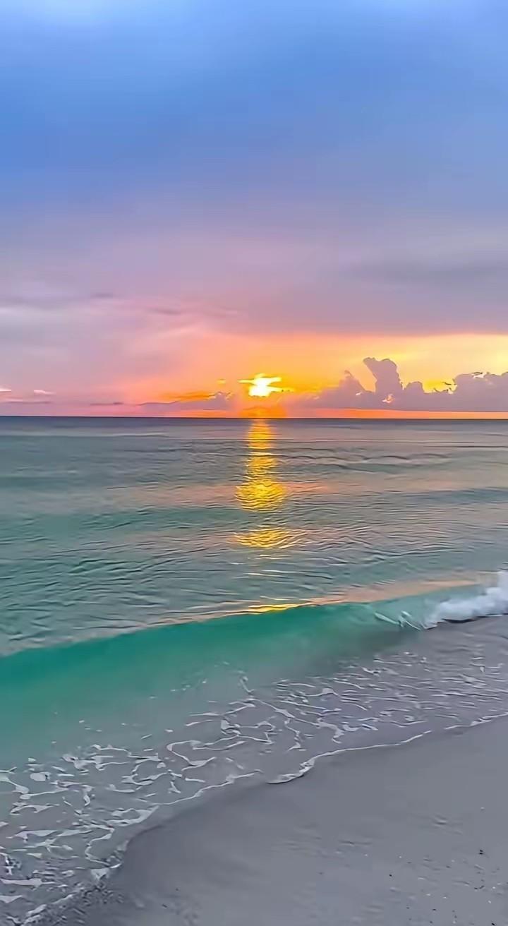 肠子都悔青了！前同事刚晒了工资条，月入过万，可最扎心的是，这个岗位原本是猎头追
