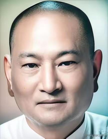 上海滩最清醒的大亨！实力碾压三大亨，唯独他善始善终、留名清白这位双耳垂肩一