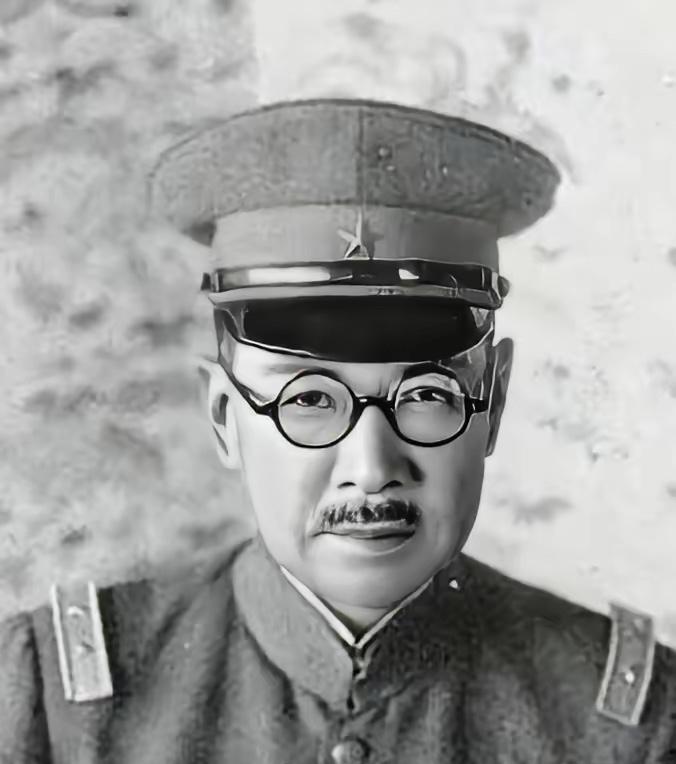 1937年12月2日，快攻进南京城的时候，松井石根得了肺病，交出了指挥权，接任的